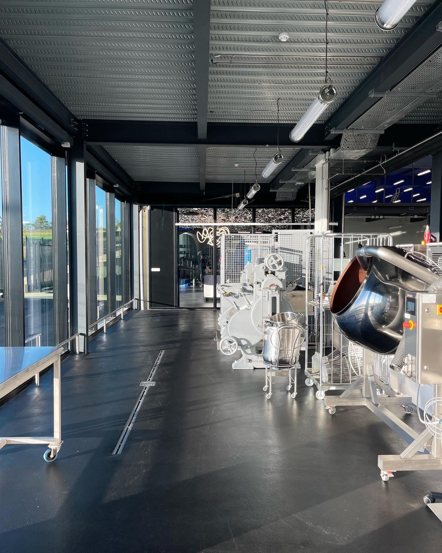 Photo de l'interieur du batiment LE GRAND ATELIER - FABRICE GILLOTTE